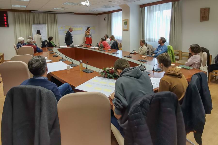 Izzivi in priložnosti podeželja skozi oči različnih deležnikov